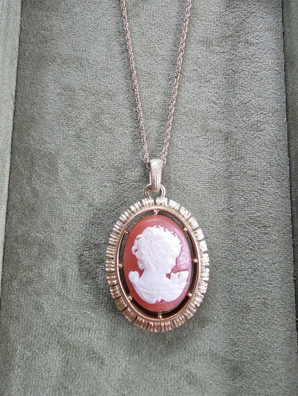 Vintage Avon Cameo Necklace